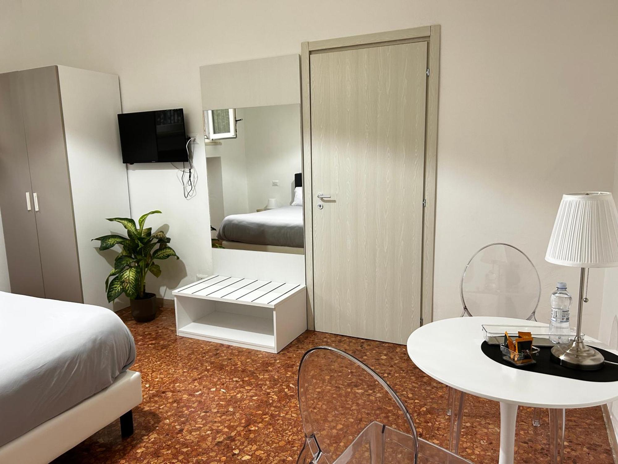 Bam Bam Tiburtina Guesthouse Roma Esterno foto